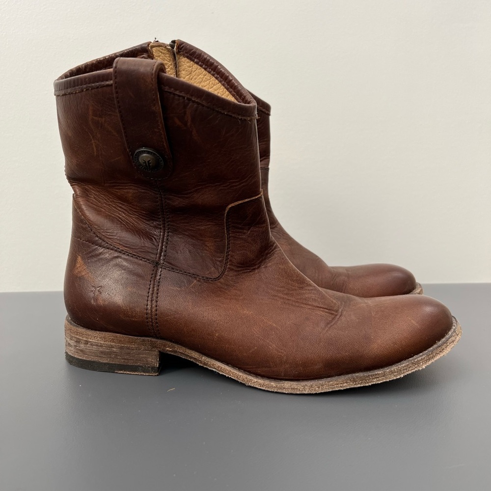 Frye Women's Melissa Short Button Brown Leather Boots